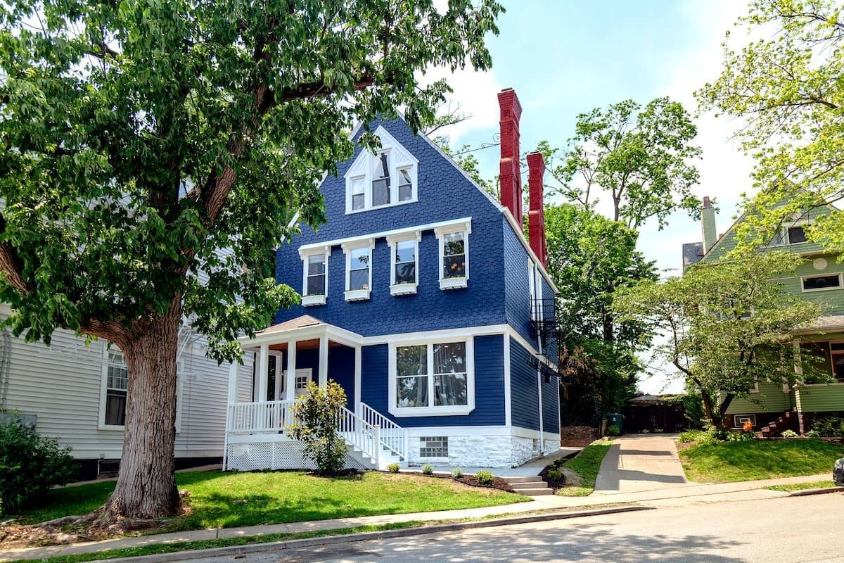 The whole three-unit building, a large group stay in East Walnut Hills