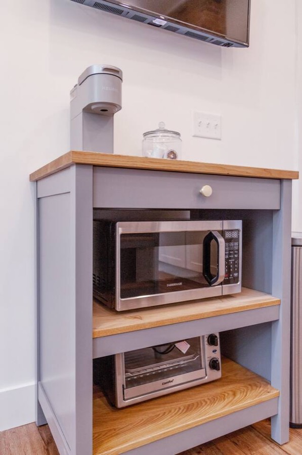 Unit 2 breakfast nook